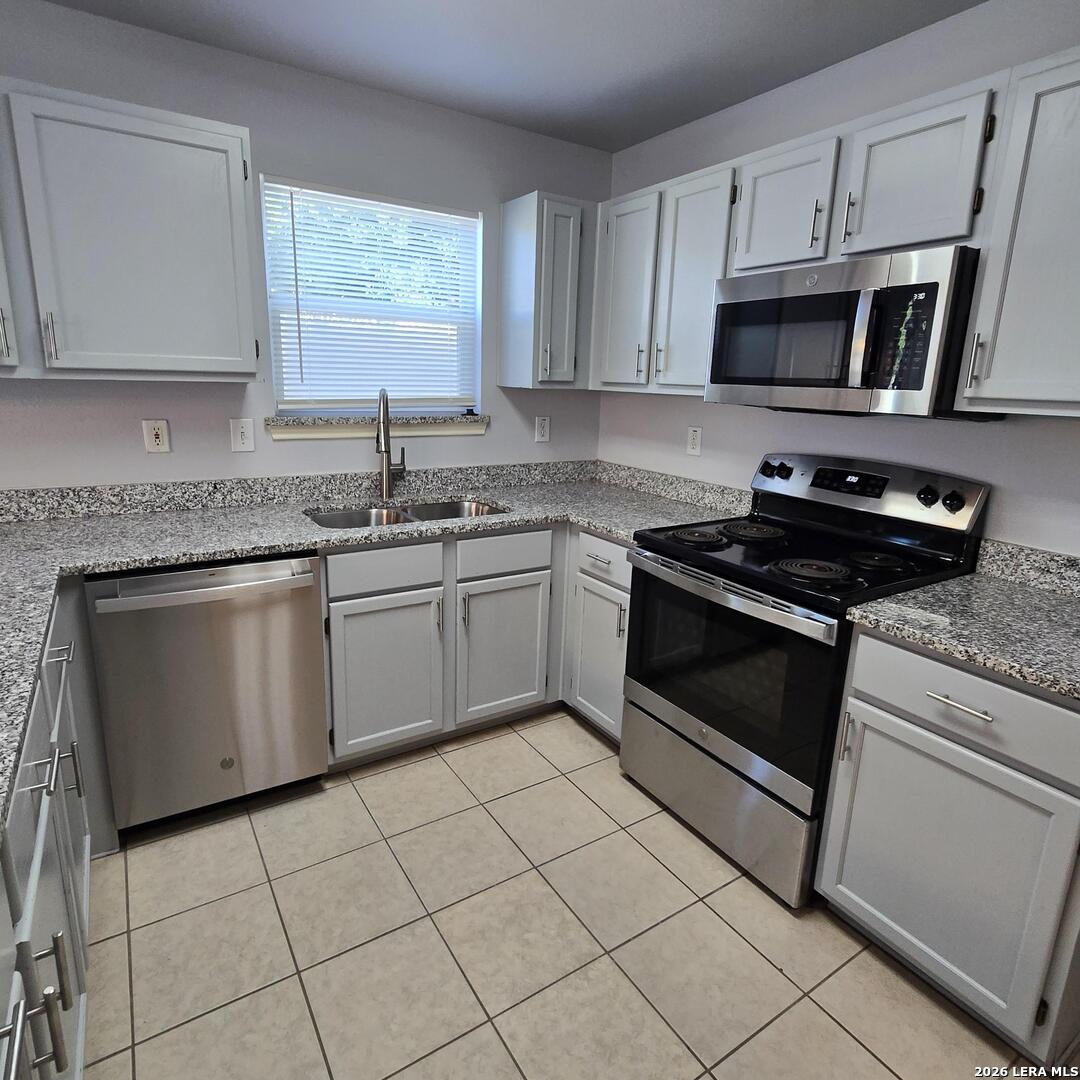 626 Limestone Flt, San Antonio, TX 78251