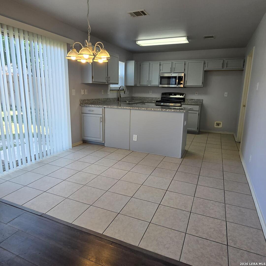 626 Limestone Flt, San Antonio, TX 78251