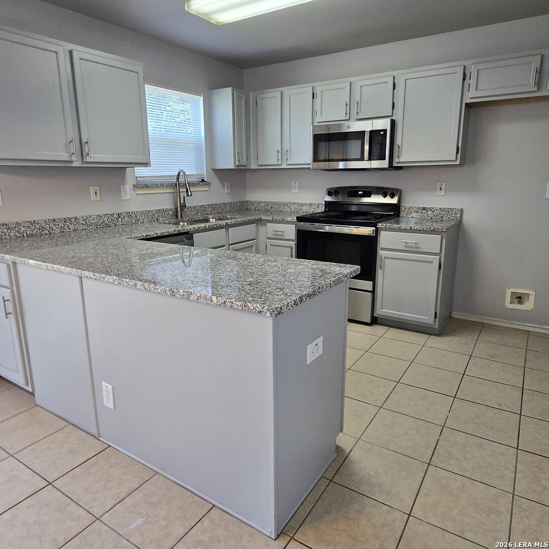 626 Limestone Flt, San Antonio, TX 78251