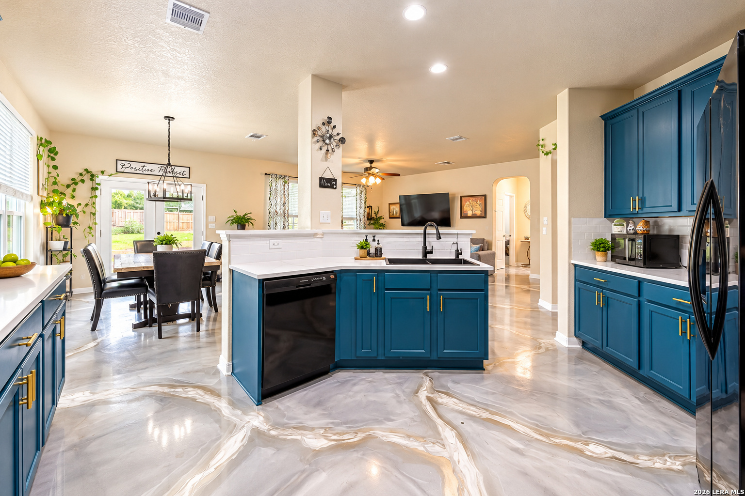 137 Springtree Shadow, Cibolo, TX 78108