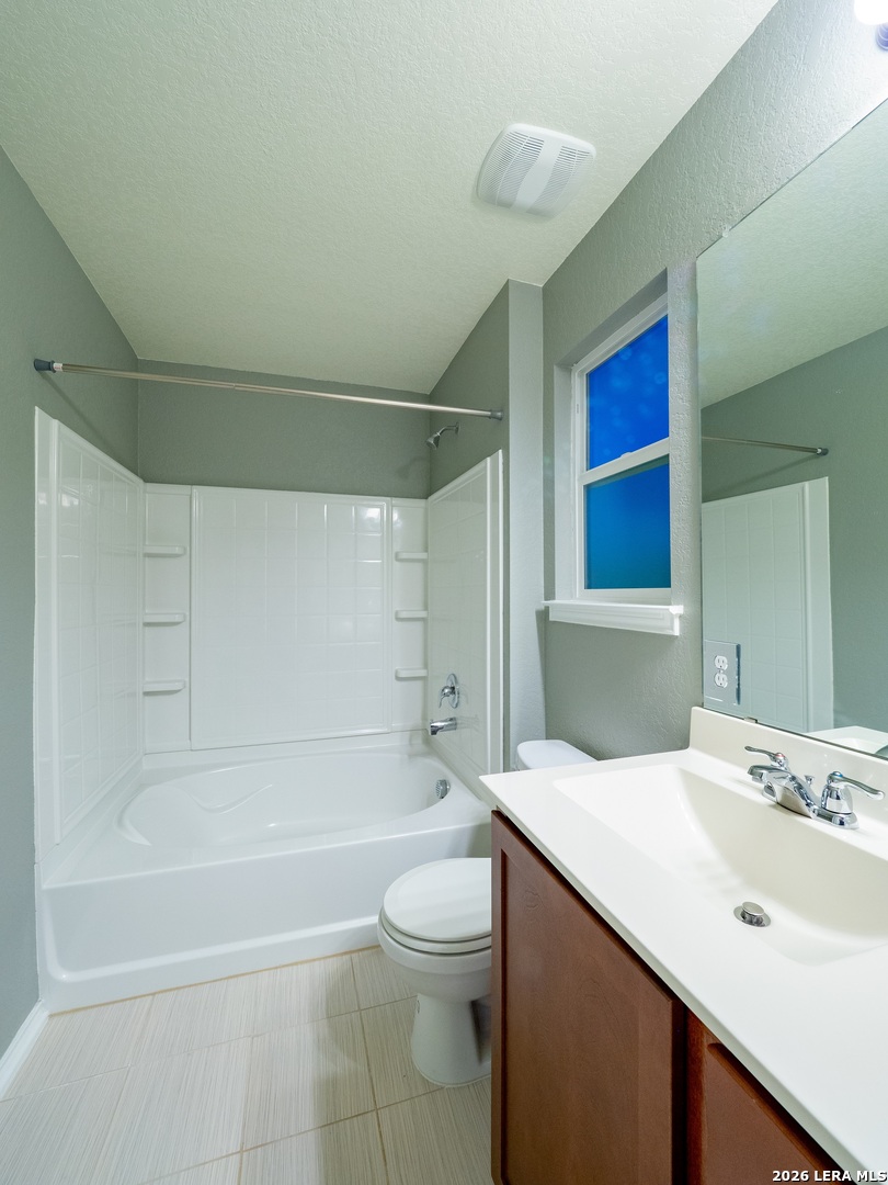2056 Brandywine Dr, New Braunfels, TX 78130
