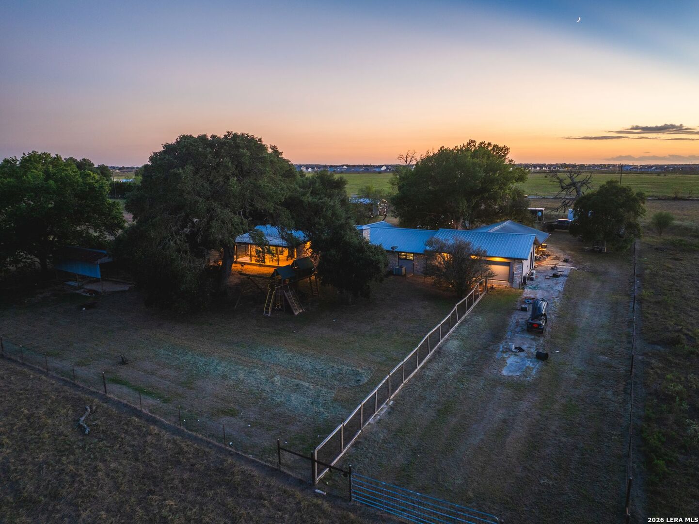 425 Seawillow Rd, Lockhart, TX 78644