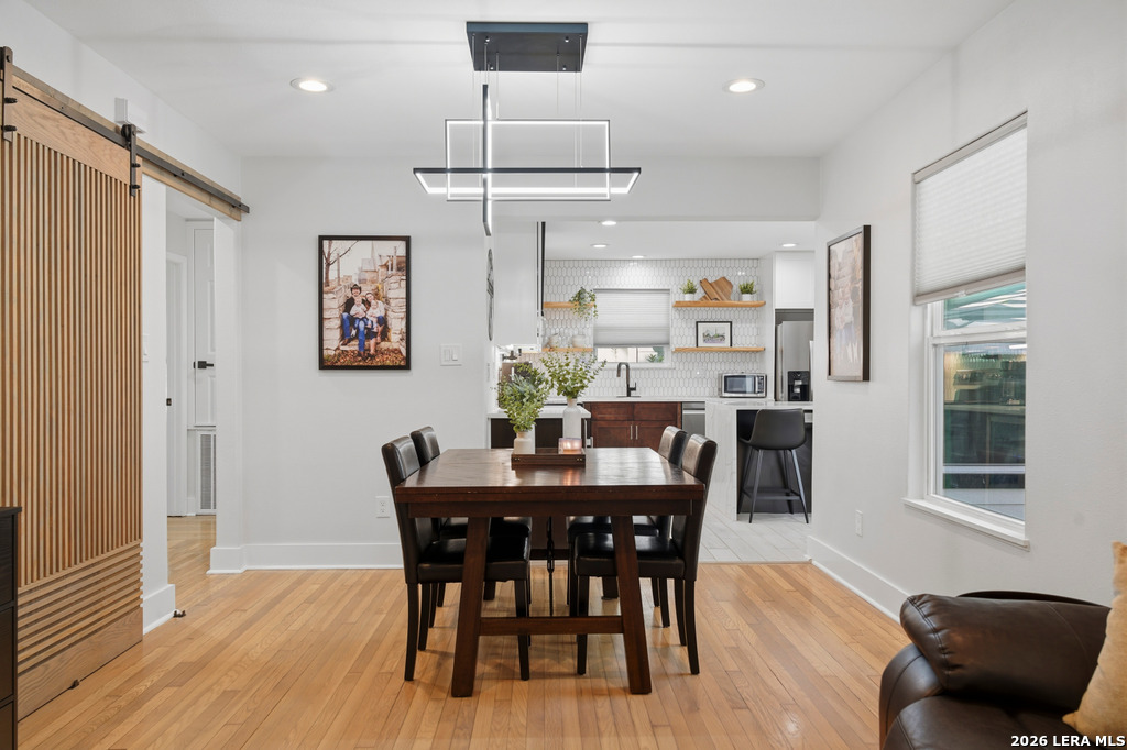 275 E FAIR OAKS PL, Alamo Heights, TX 78209