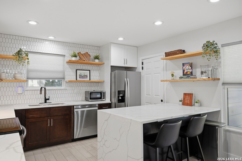 275 E FAIR OAKS PL, Alamo Heights, TX 78209