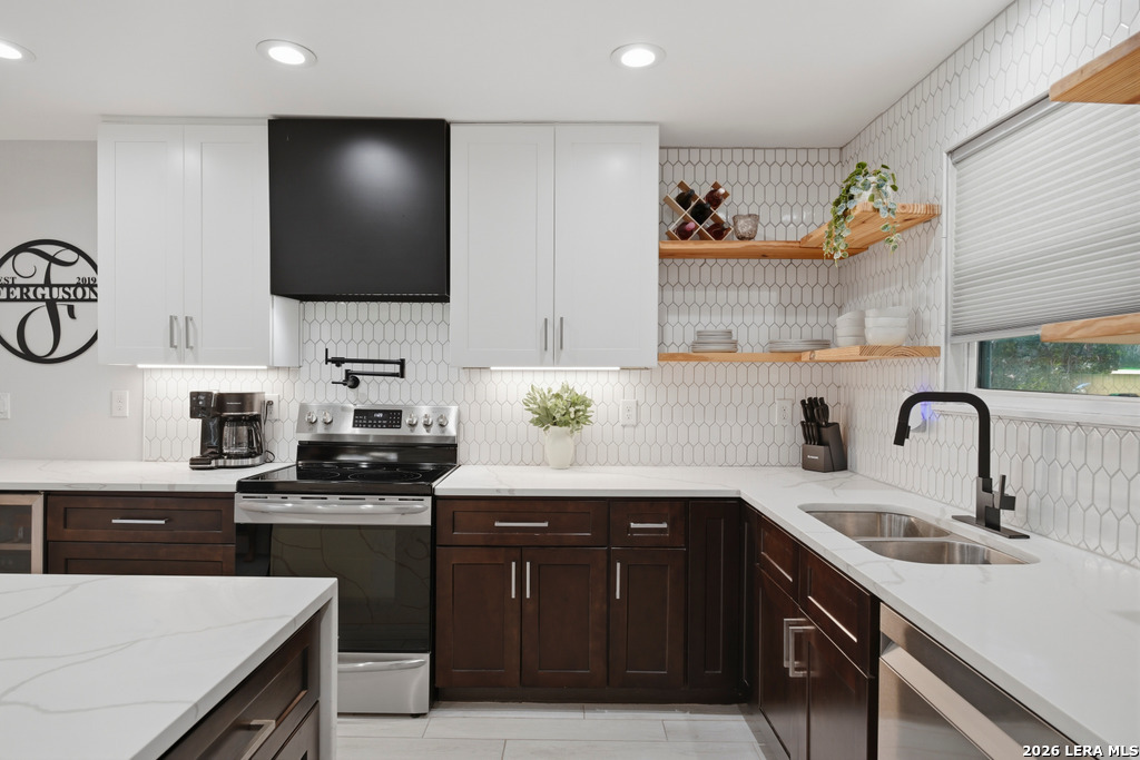 275 E FAIR OAKS PL, Alamo Heights, TX 78209