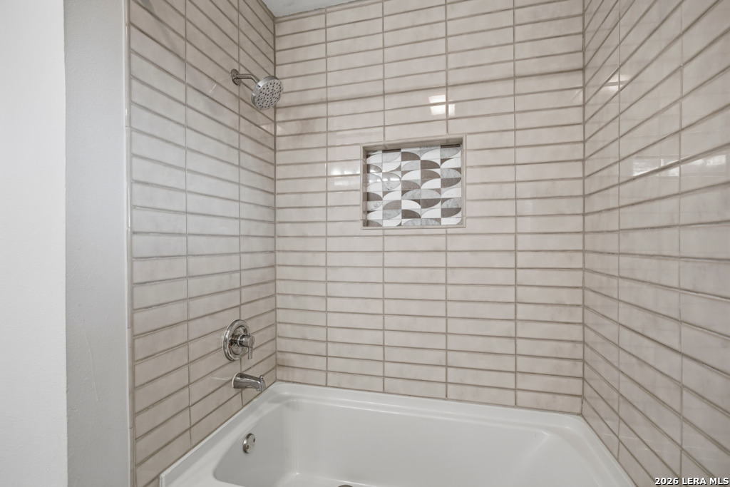 275 E FAIR OAKS PL, Alamo Heights, TX 78209