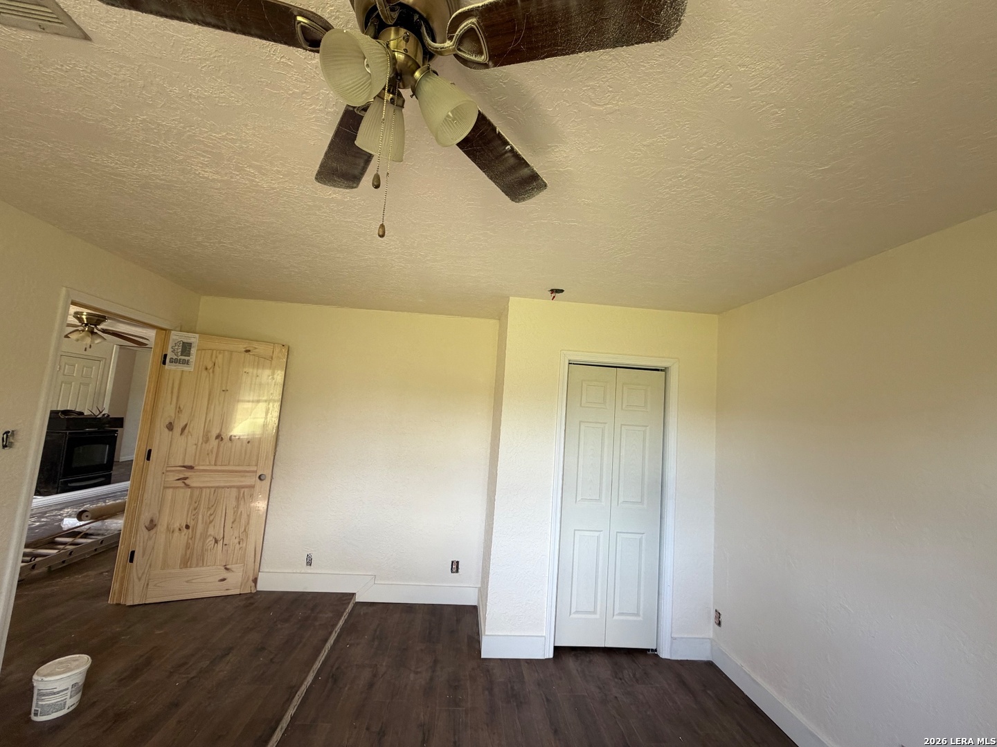 11156 East, Beaumont, TX 77705