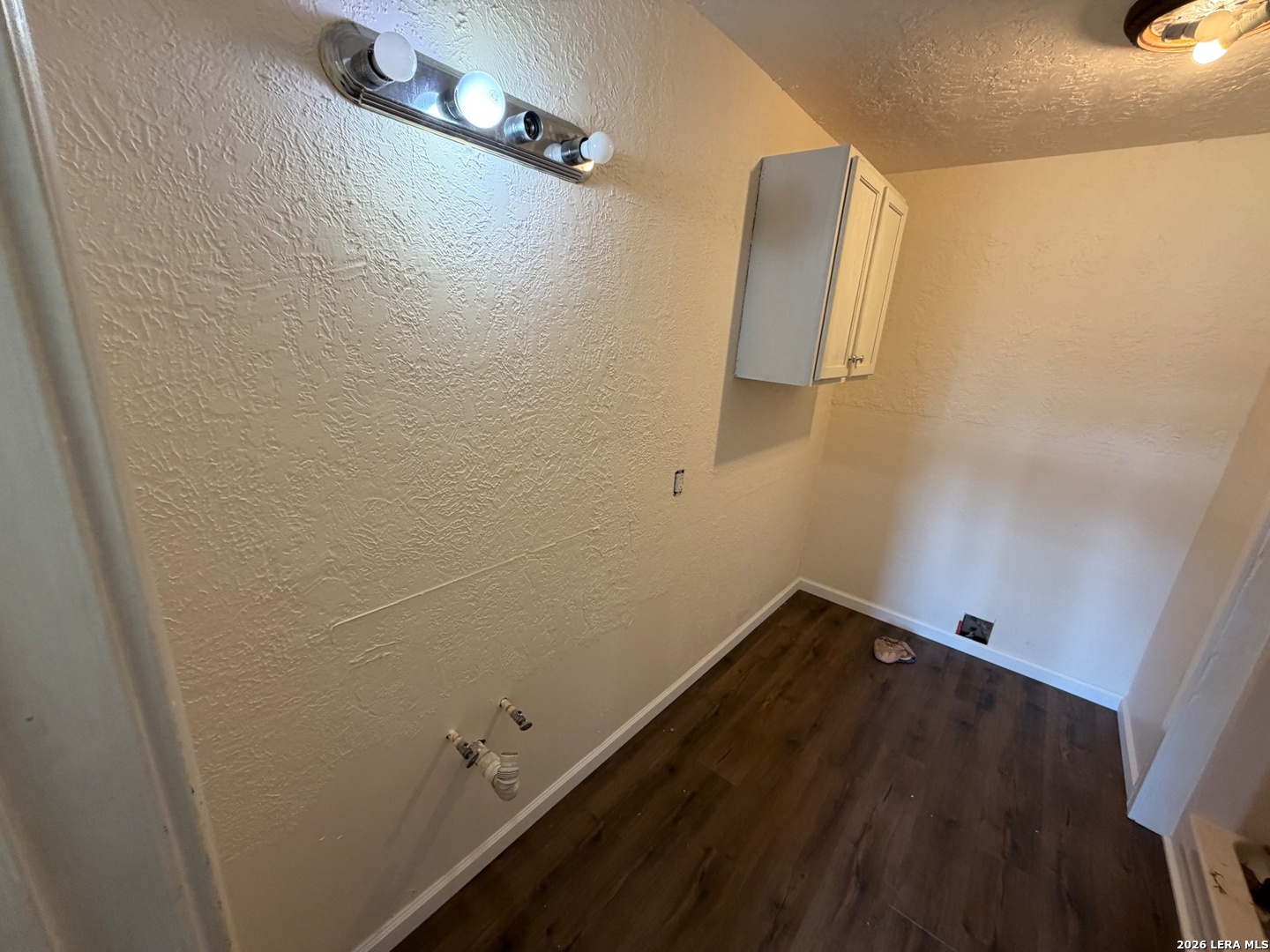 11156 East, Beaumont, TX 77705