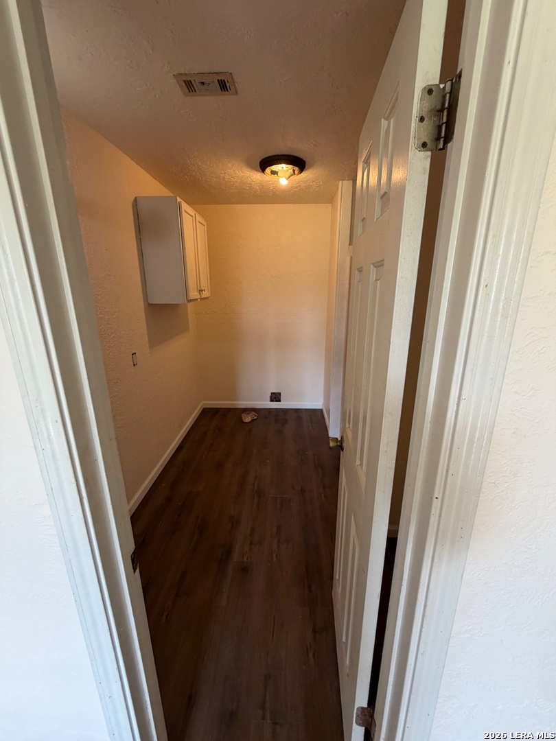 11156 East, Beaumont, TX 77705