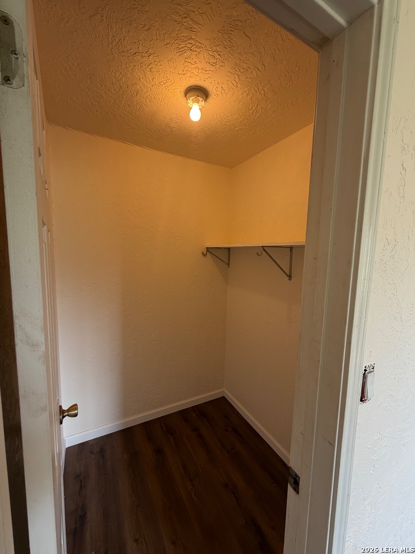 11156 East, Beaumont, TX 77705