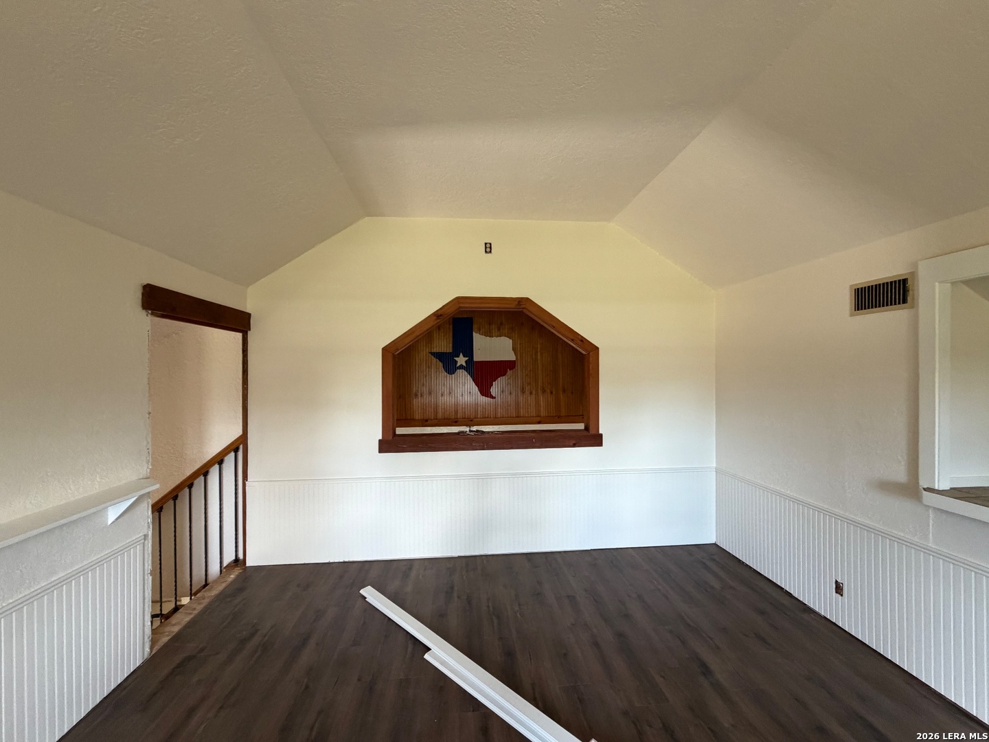 11156 East, Beaumont, TX 77705