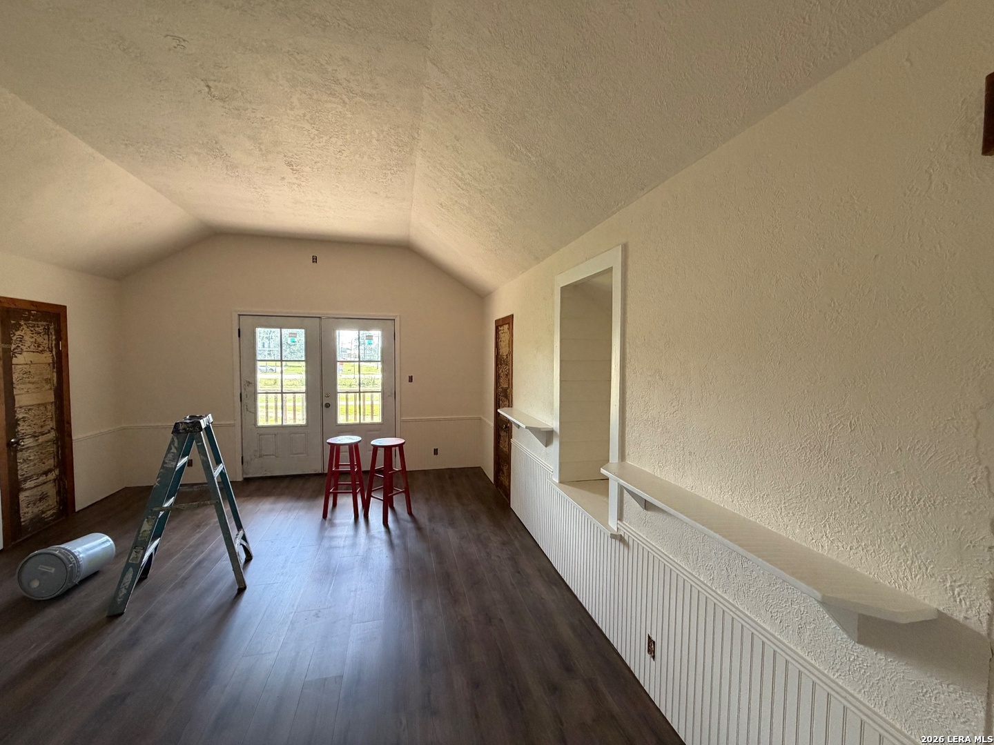 11156 East, Beaumont, TX 77705
