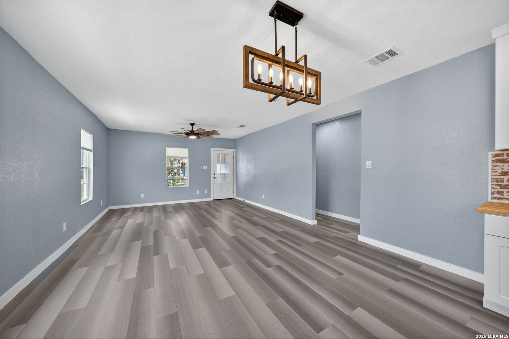 1203 Avenue J, Hondo, TX 78861