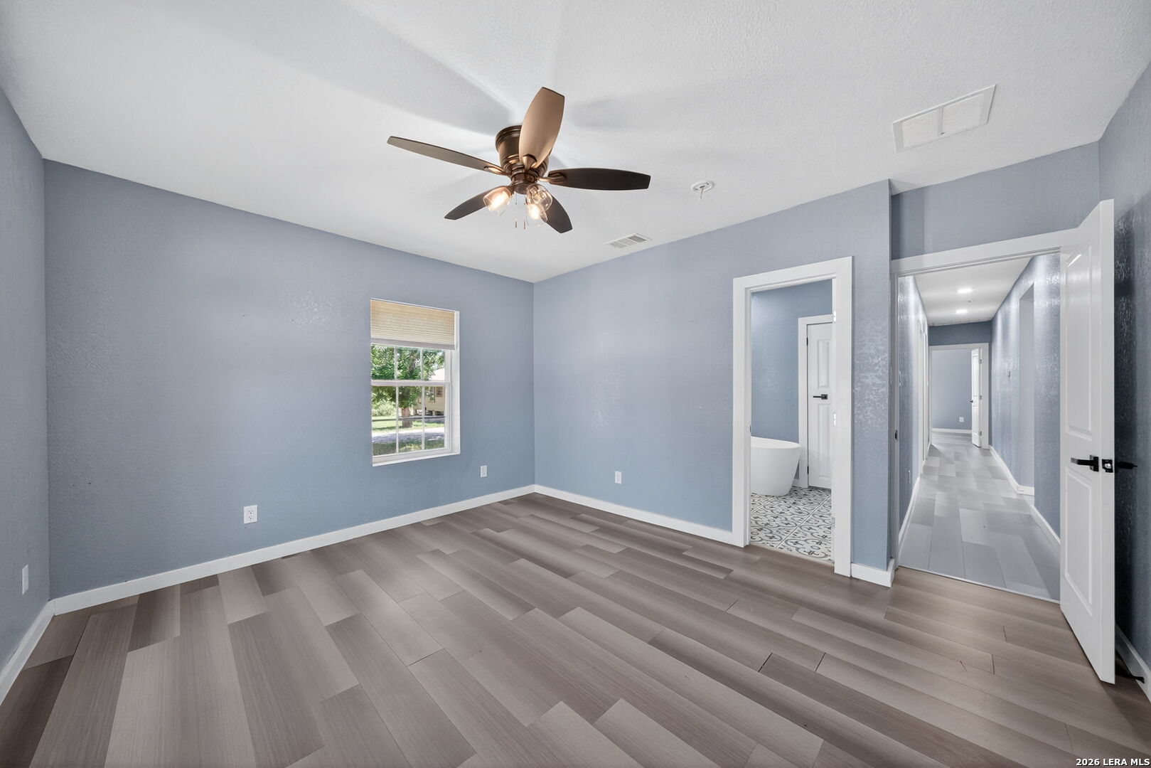1203 Avenue J, Hondo, TX 78861