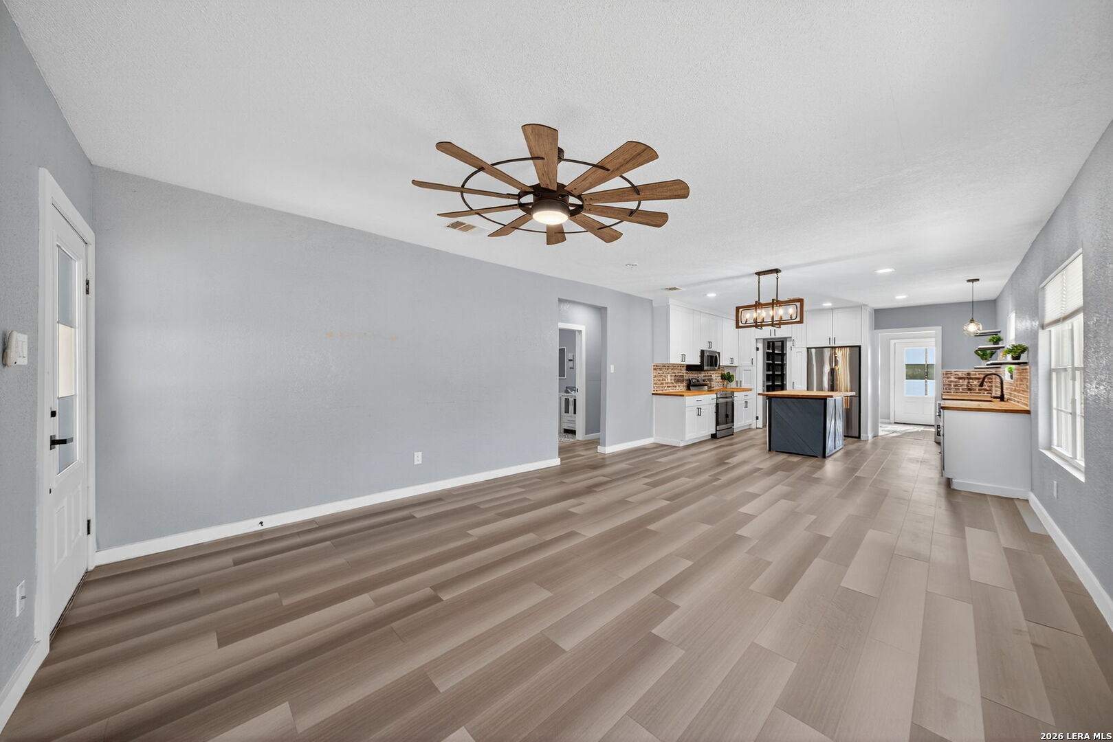 1203 Avenue J, Hondo, TX 78861