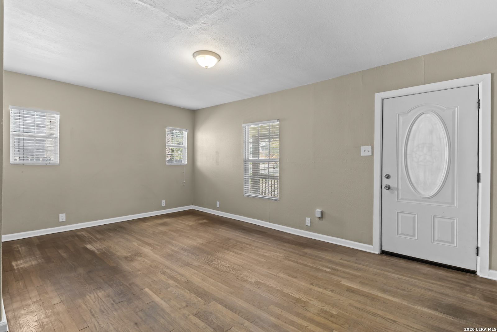 1434 W Gramercy, San Antonio, TX 78201