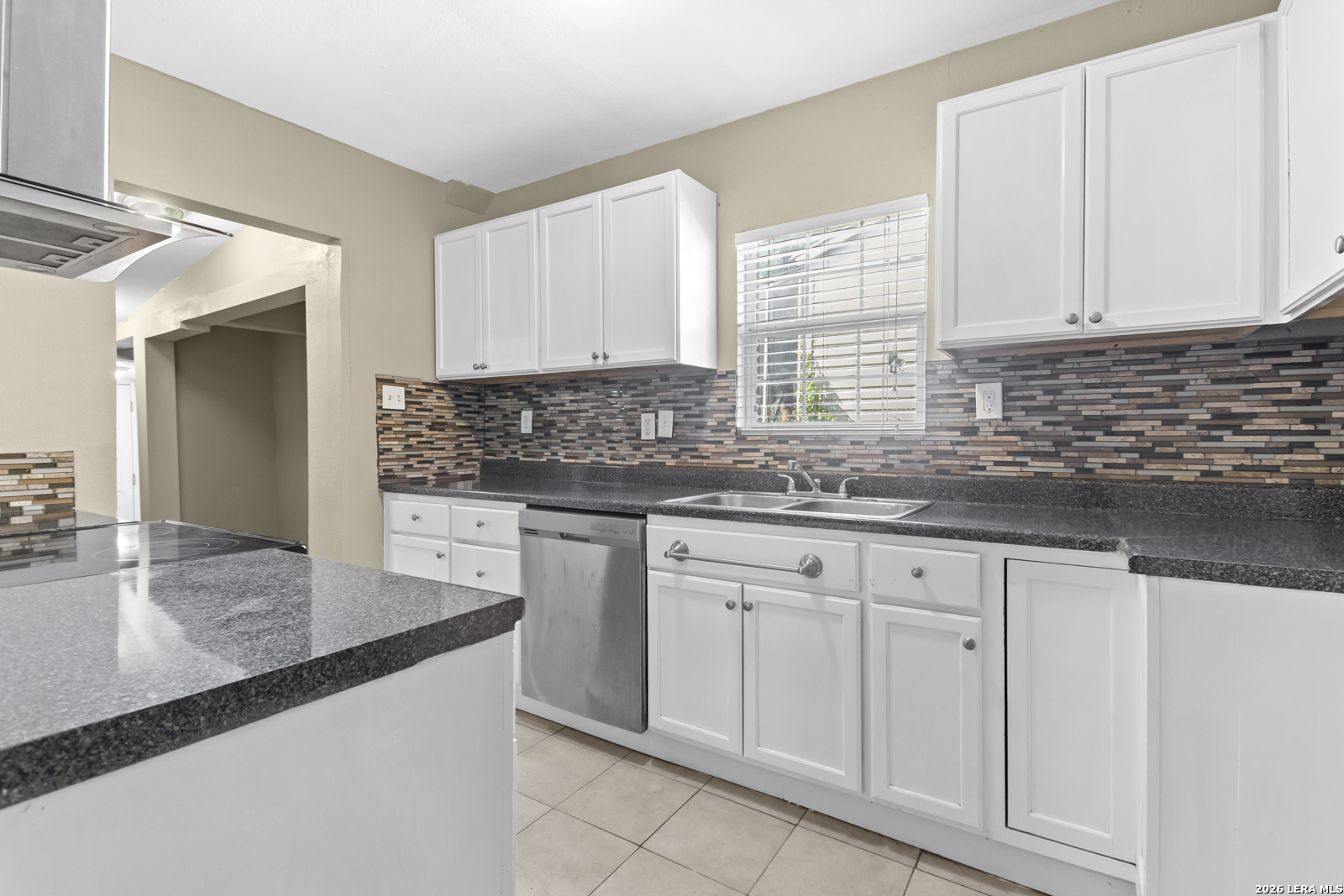 1434 W Gramercy, San Antonio, TX 78201