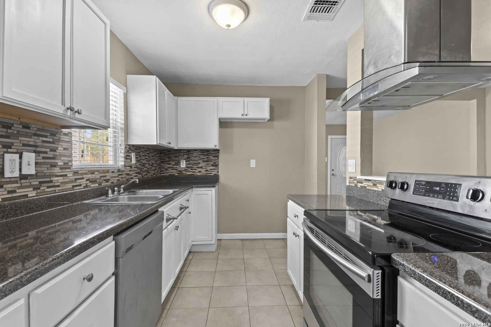 1434 W Gramercy, San Antonio, TX 78201