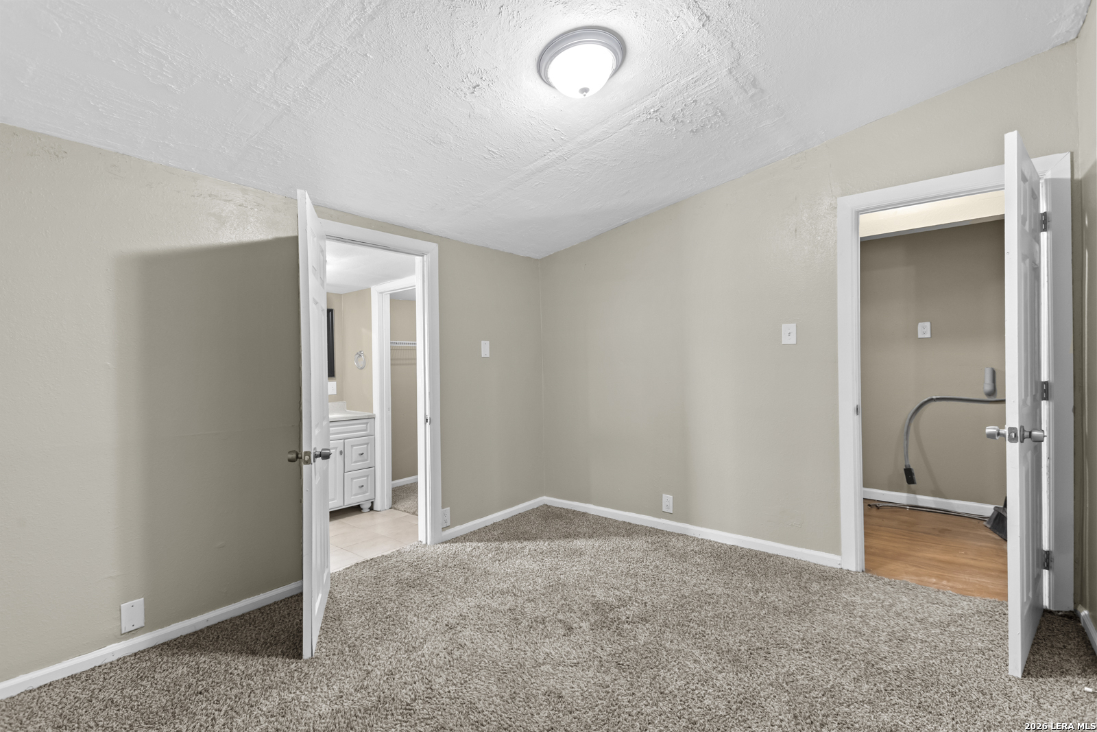 1434 W Gramercy, San Antonio, TX 78201