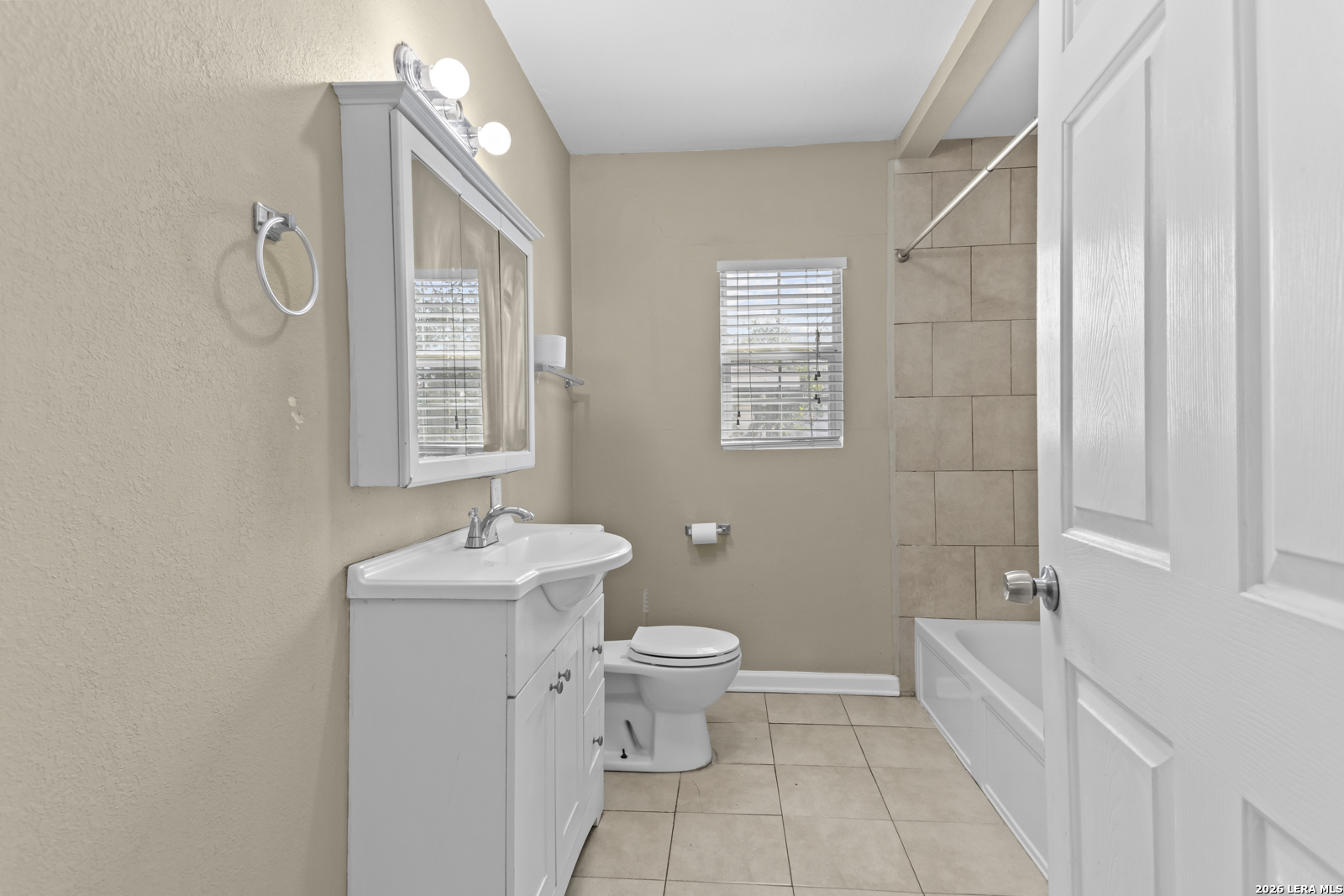 1434 W Gramercy, San Antonio, TX 78201