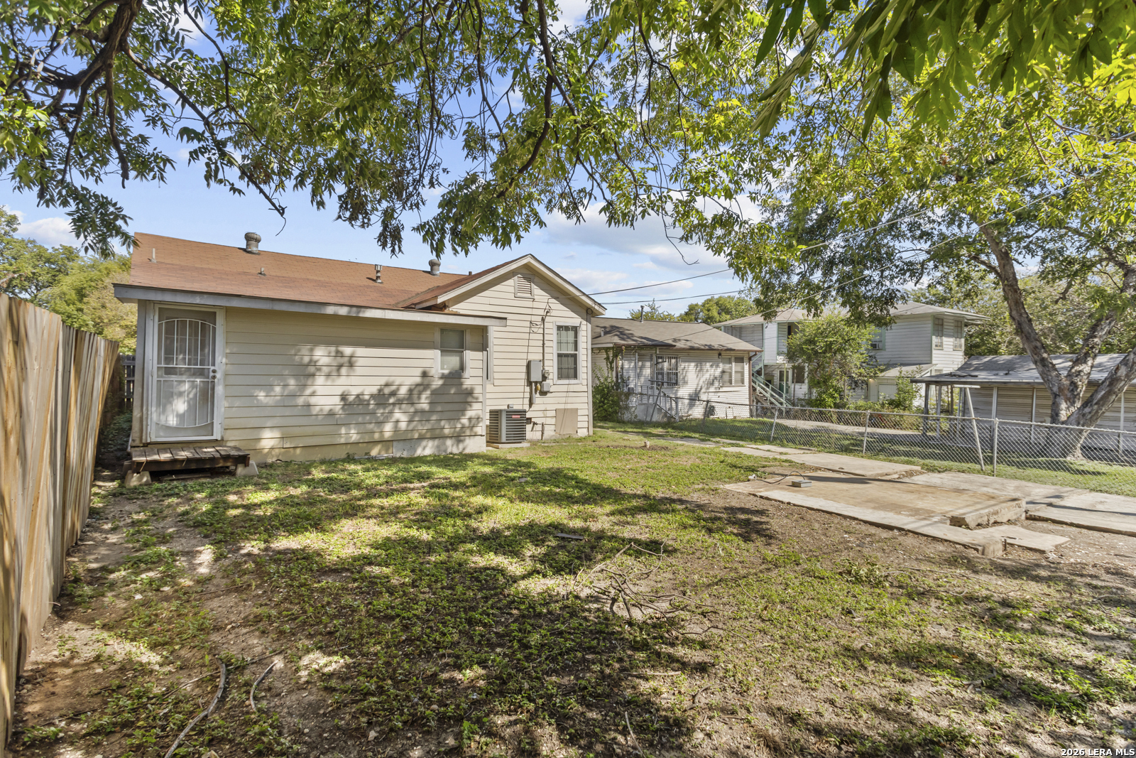 1434 W Gramercy, San Antonio, TX 78201