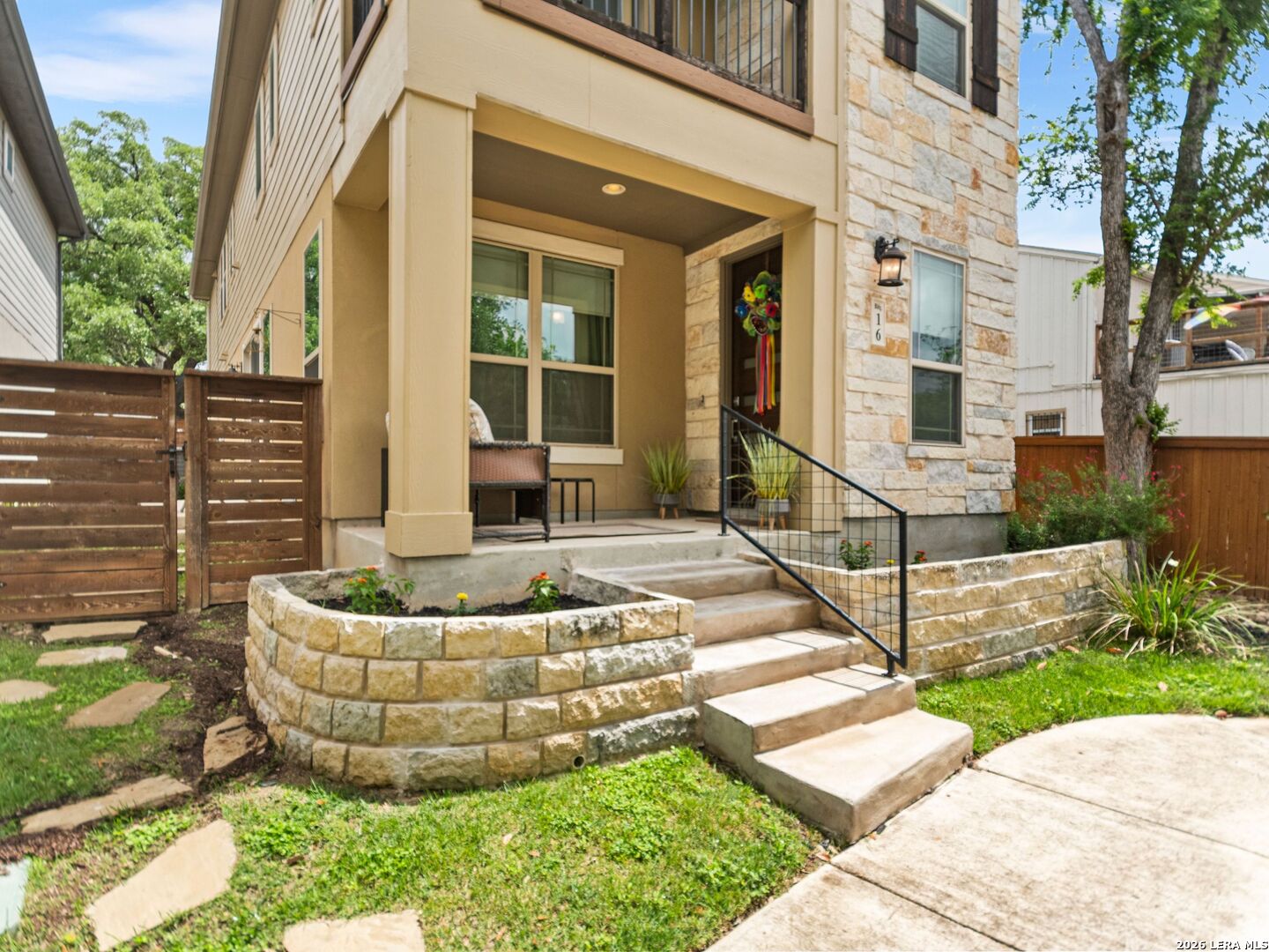 206 Ridgecrest Drive Unit #16, San Antonio, TX 78209