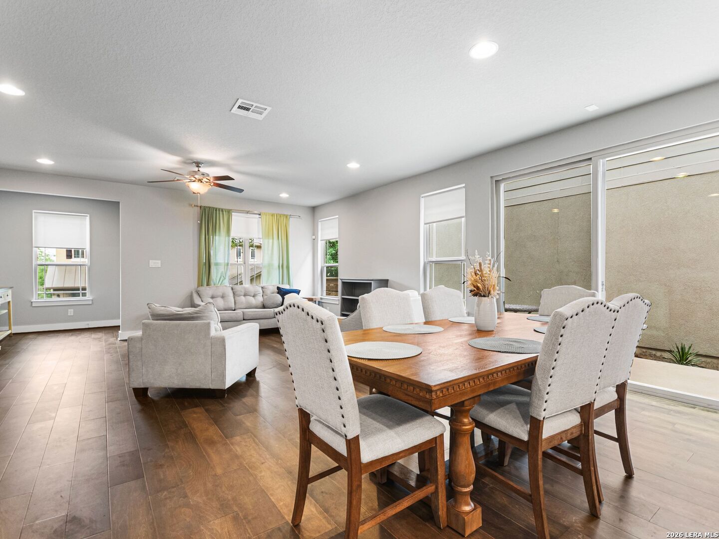 206 Ridgecrest Drive Unit #16, San Antonio, TX 78209