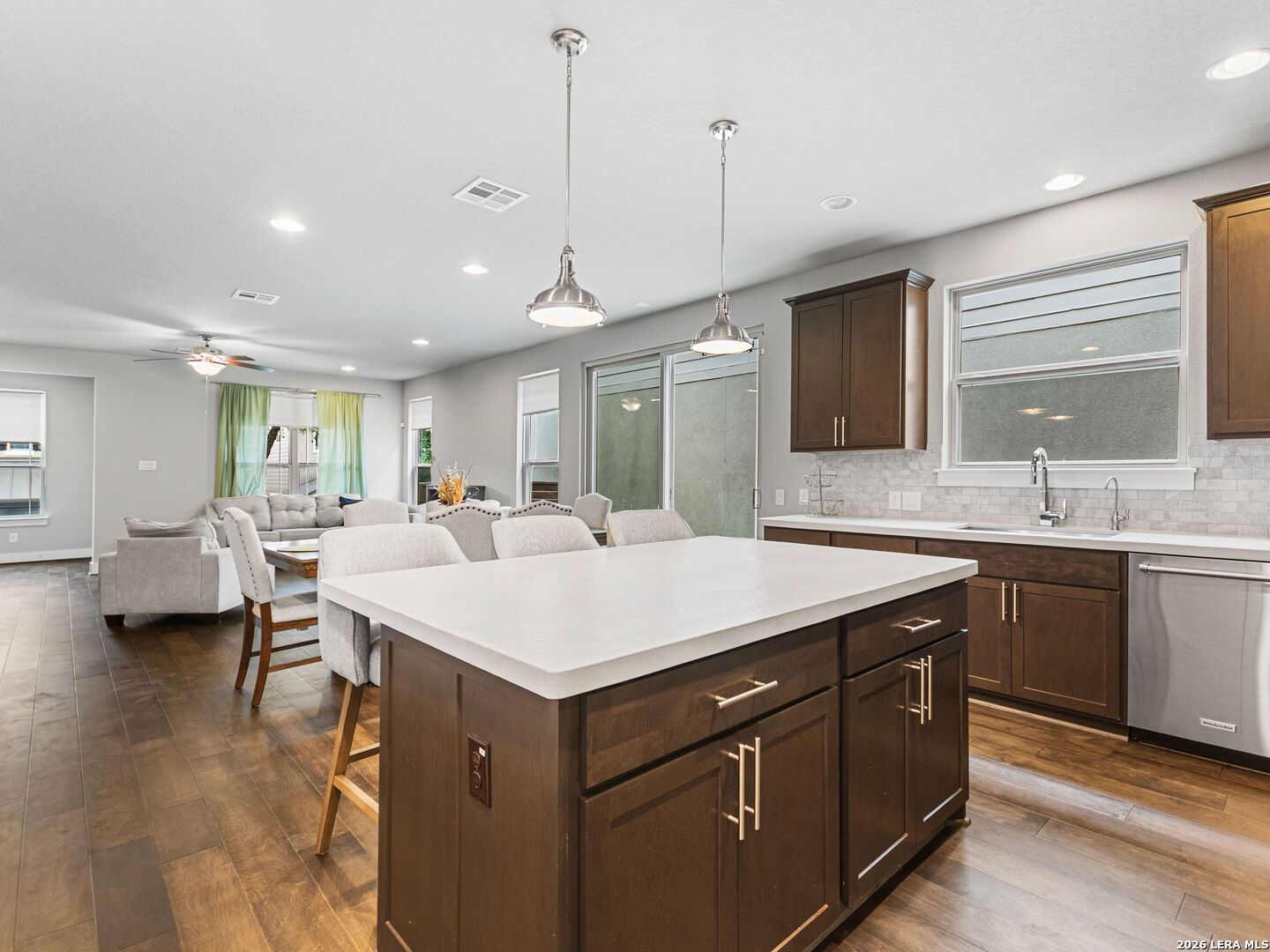 206 Ridgecrest Drive Unit #16, San Antonio, TX 78209