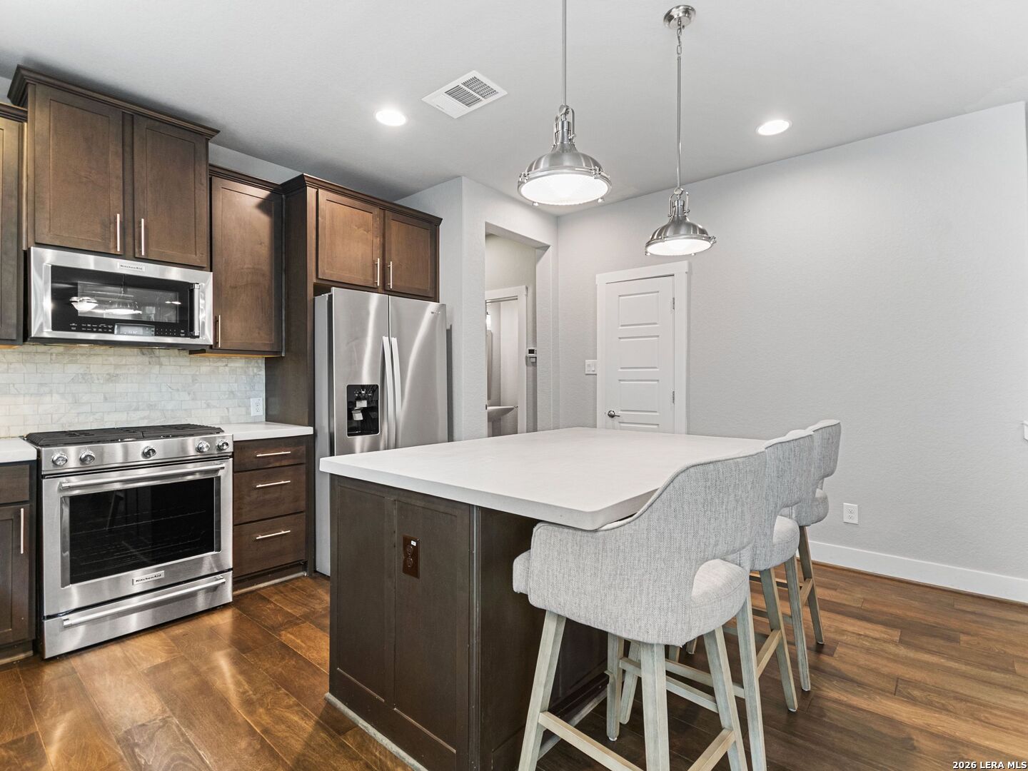 206 Ridgecrest Drive Unit #16, San Antonio, TX 78209