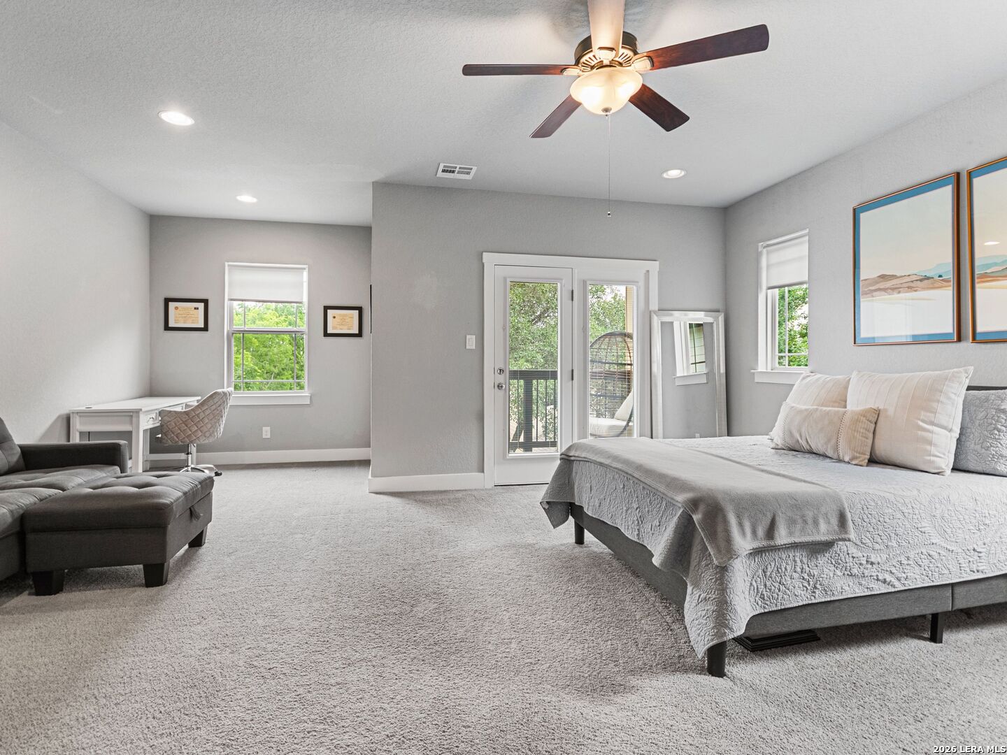 206 Ridgecrest Drive Unit #16, San Antonio, TX 78209