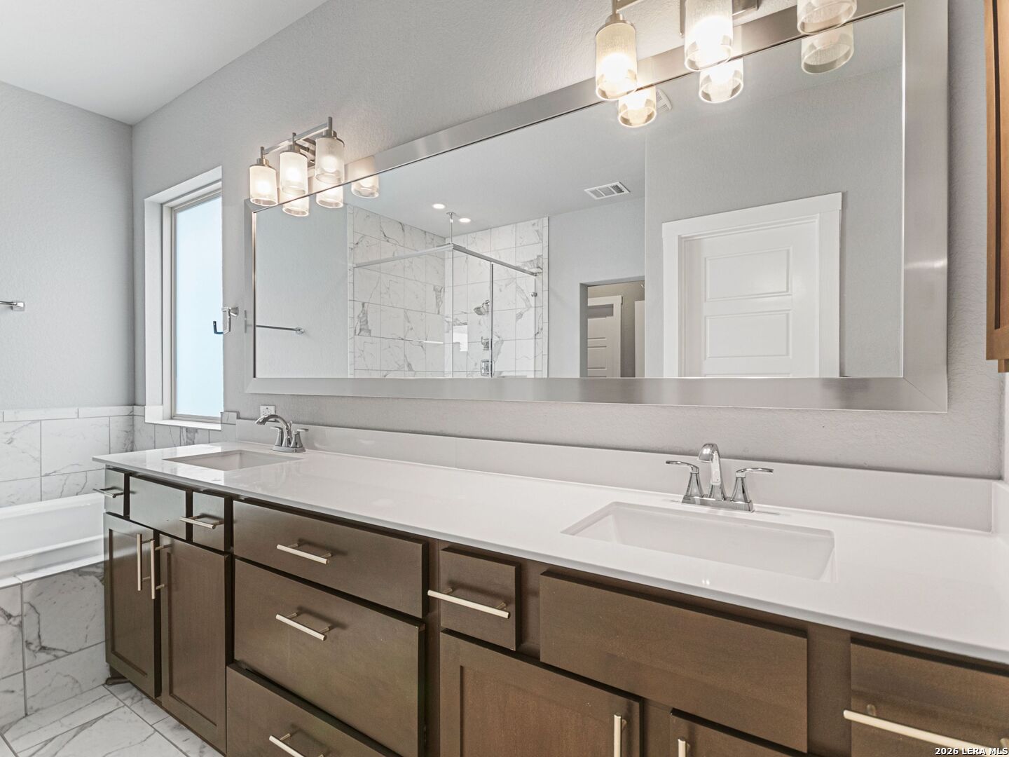 206 Ridgecrest Drive Unit #16, San Antonio, TX 78209
