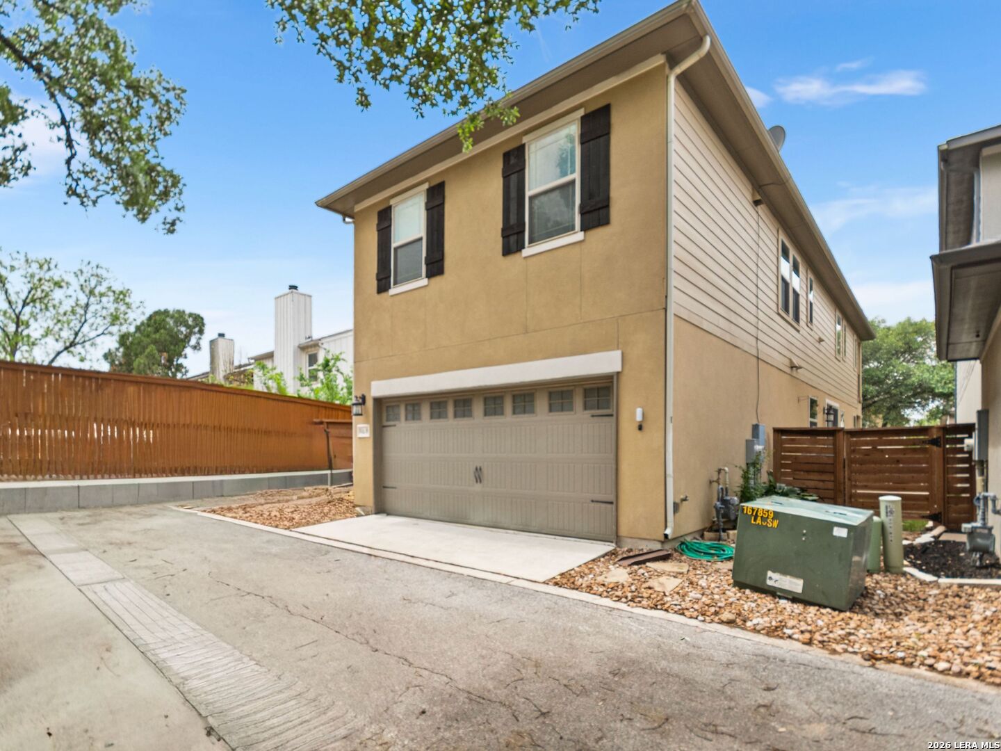 206 Ridgecrest Drive Unit #16, San Antonio, TX 78209