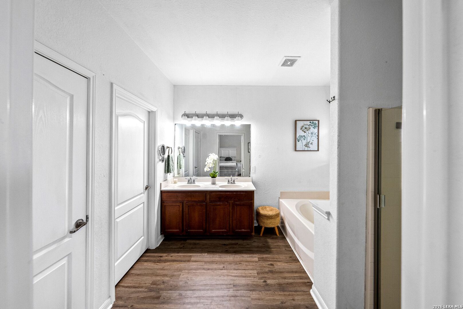 12015 Mill Village, San Antonio, TX 78254