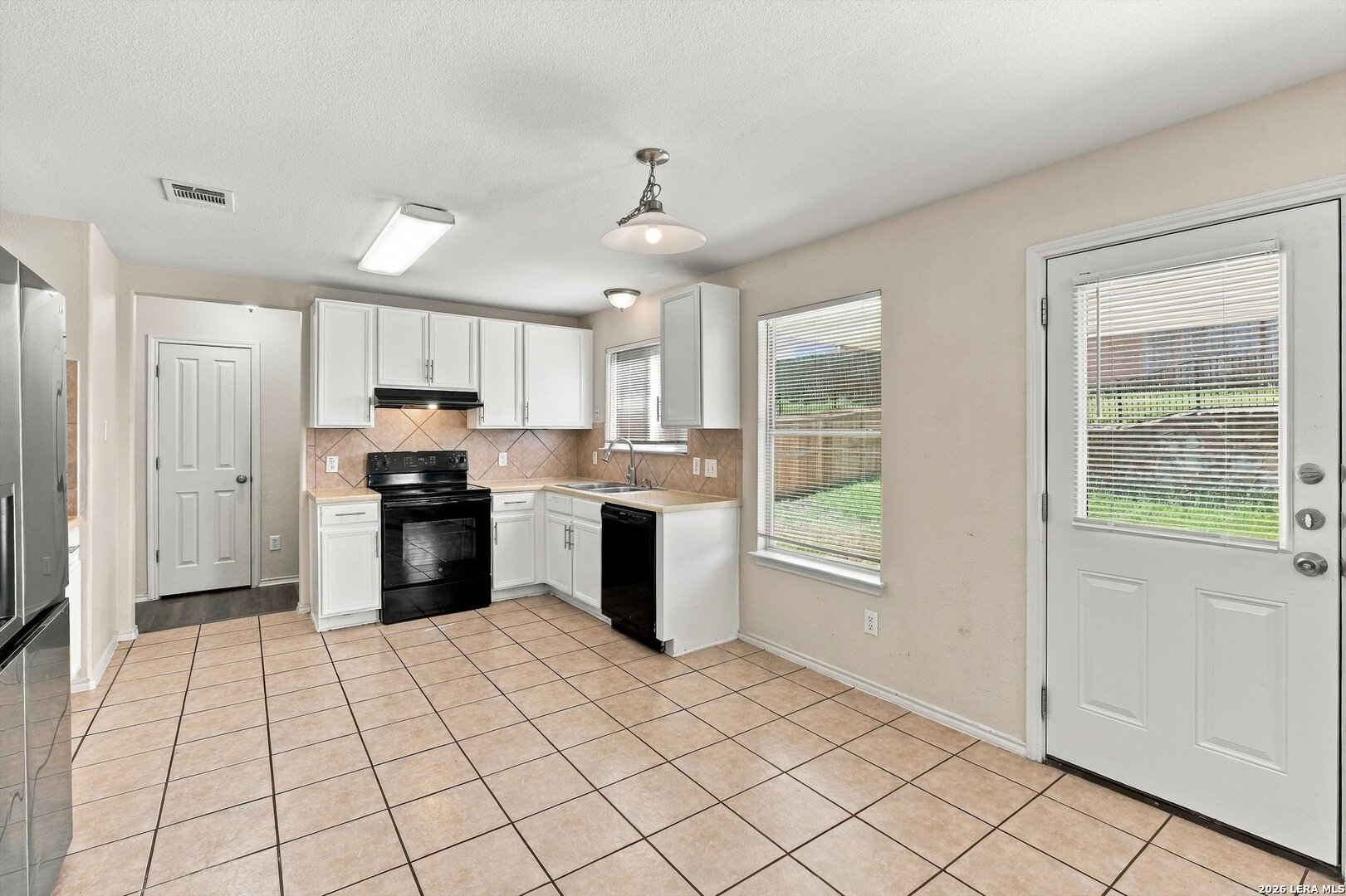 5115 FOUNTAIN HL, San Antonio, TX 78244