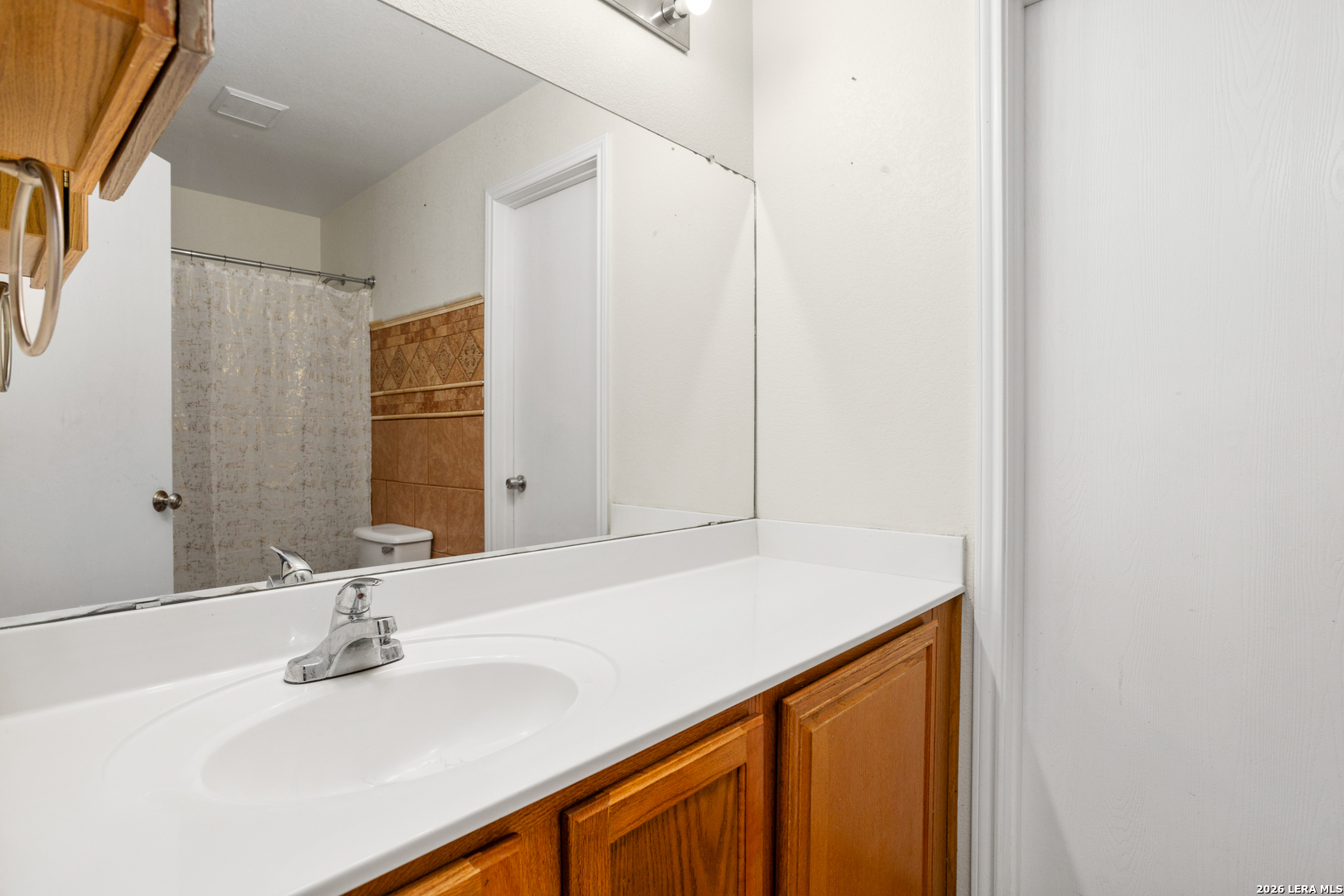 2422 MISSION VIS, San Antonio, TX 78223