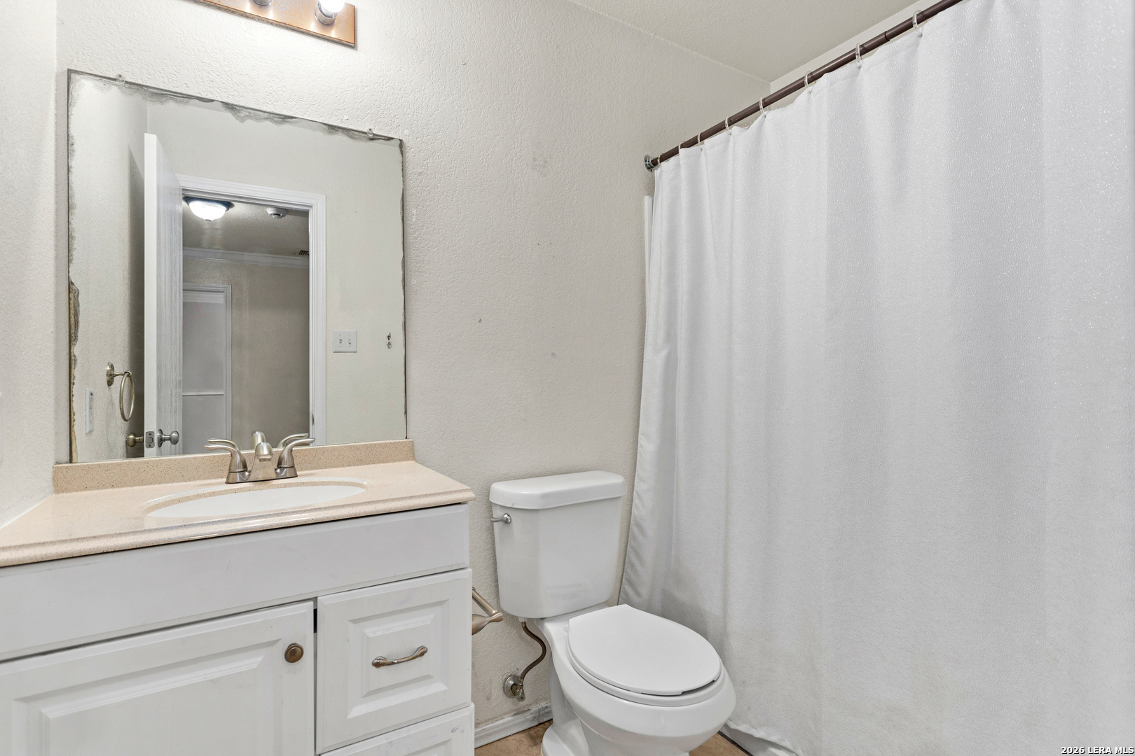 2422 MISSION VIS, San Antonio, TX 78223