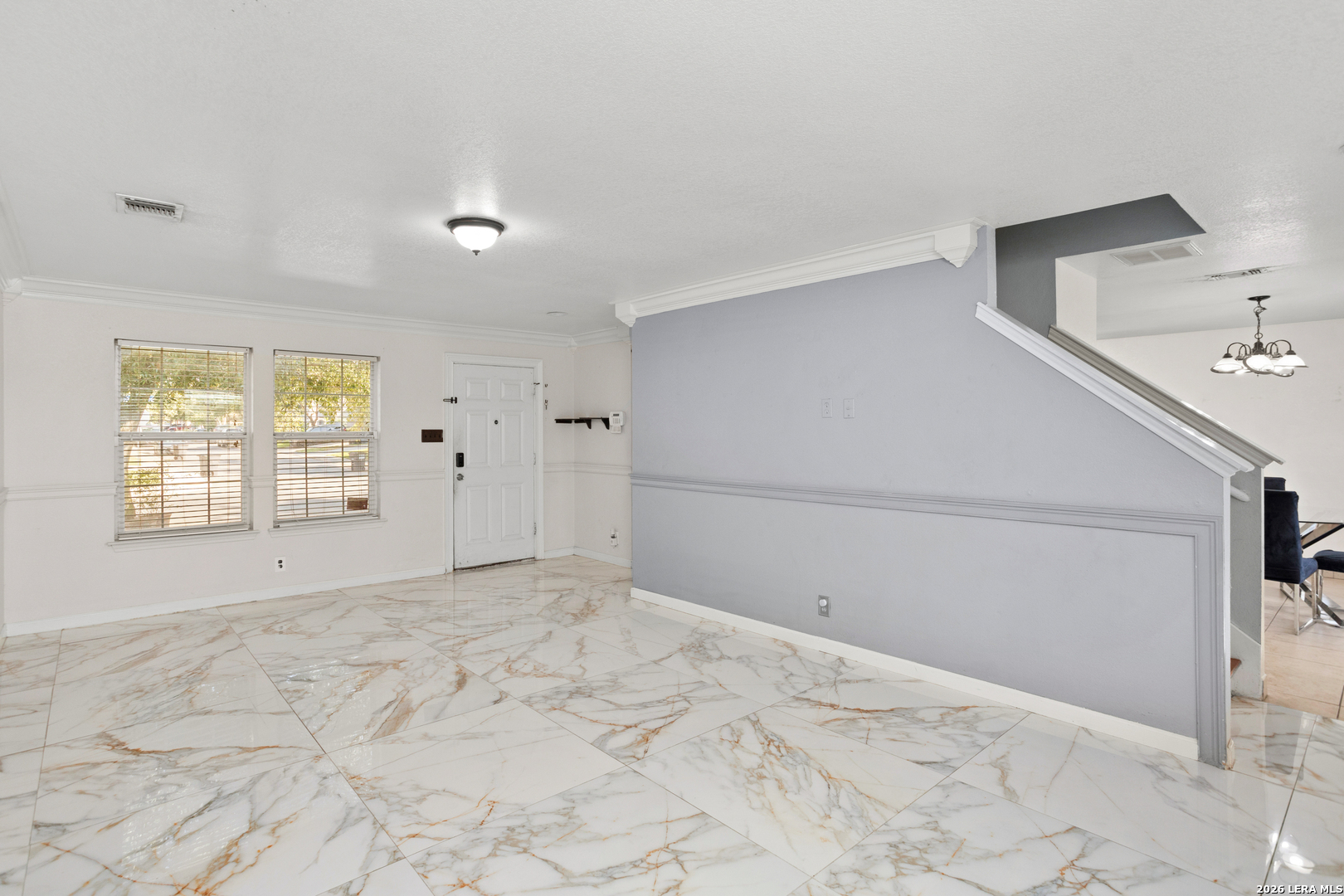 2422 MISSION VIS, San Antonio, TX 78223