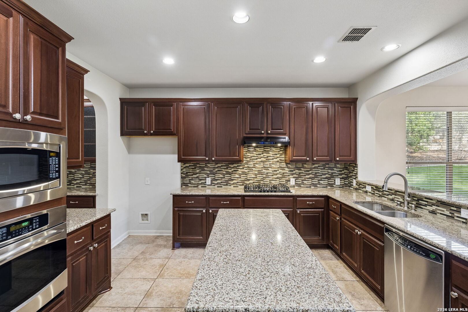 3635 PINNACLE DR, San Antonio, TX 78261