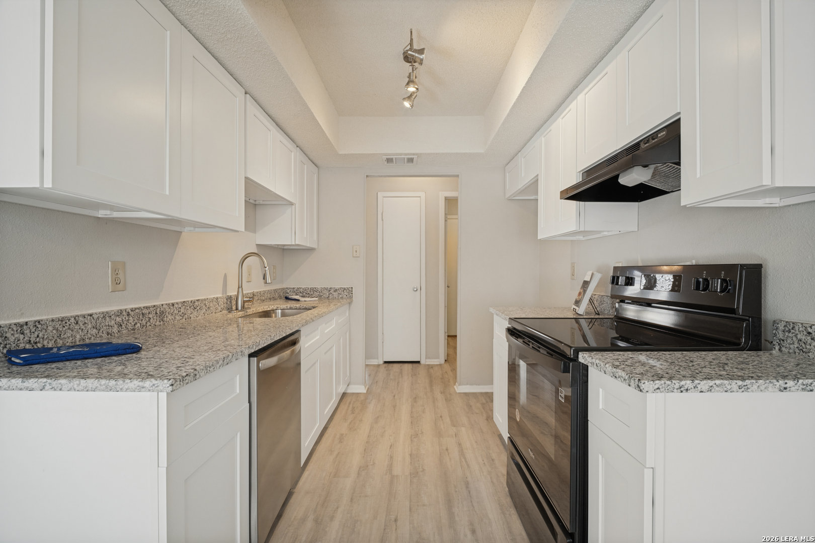 9743 CYLBURN PARK, Converse, TX 78109