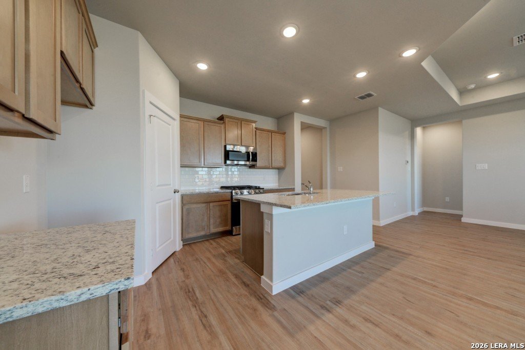 152 Liam Ct, Mico, TX 78056