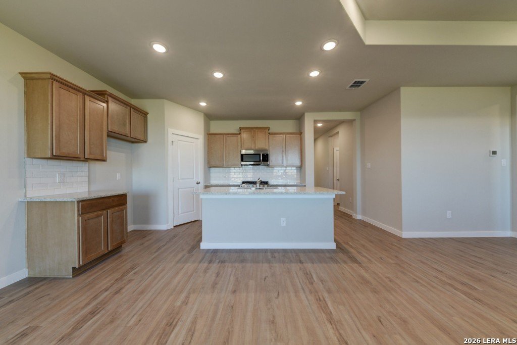 152 Liam Ct, Mico, TX 78056