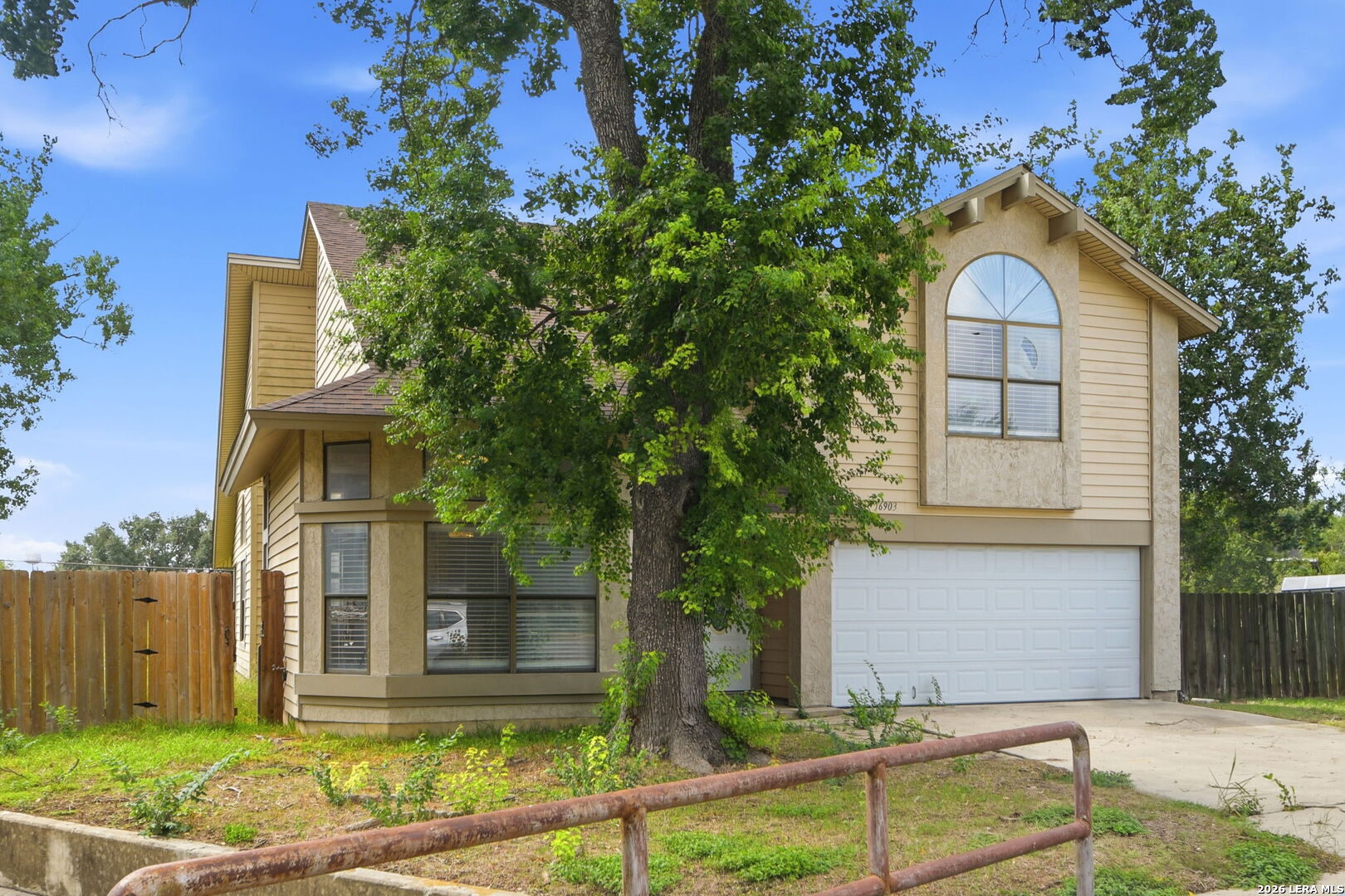 16903 Vista Forest Dr, San Antonio, TX 78247