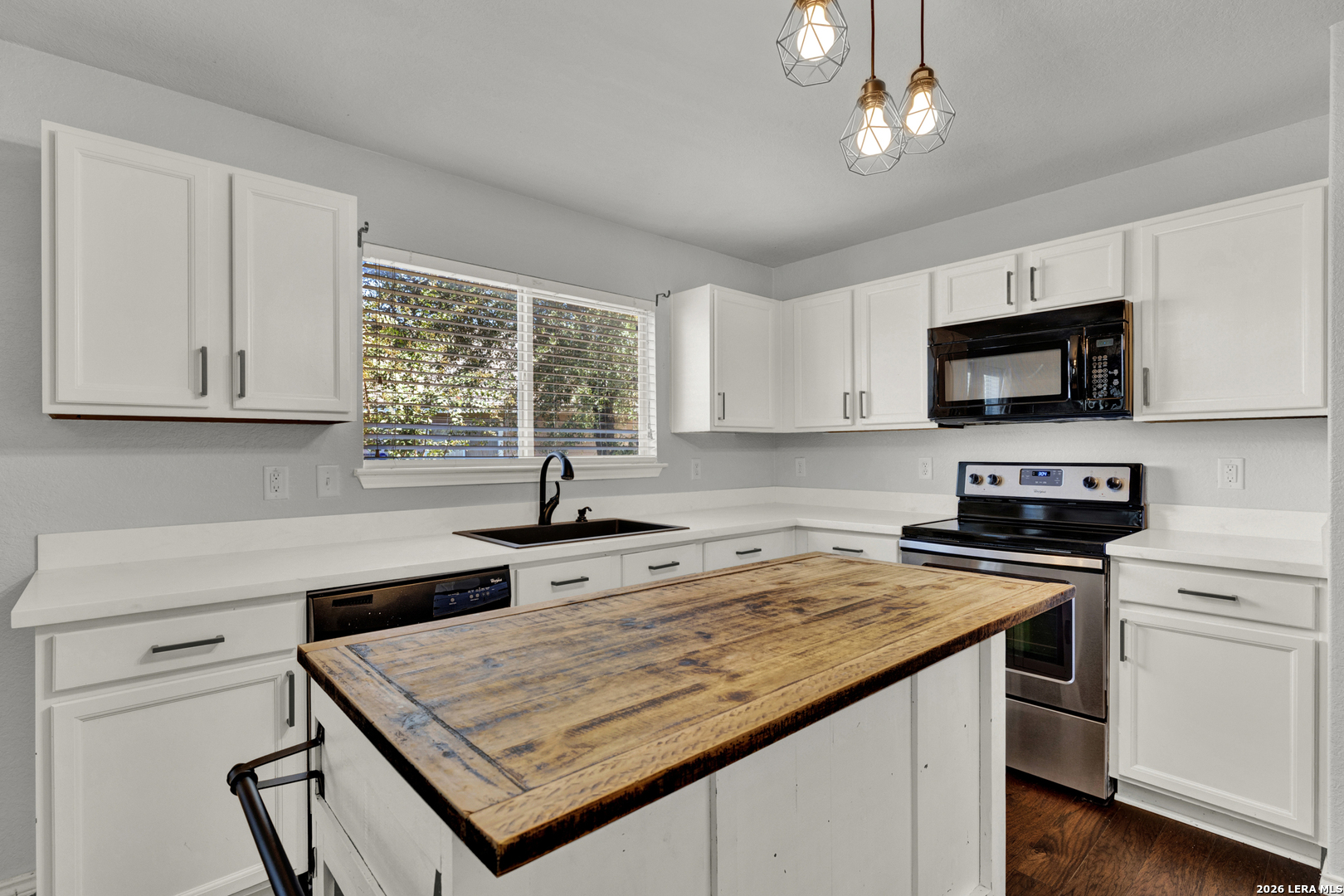 7739 DERBY RUN, Selma, TX 78154