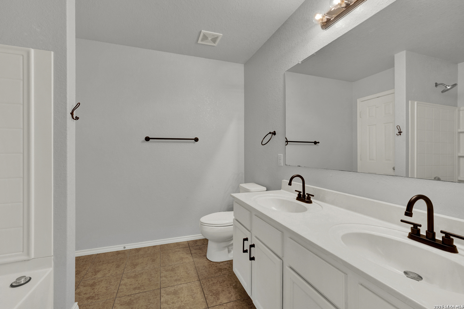 7739 DERBY RUN, Selma, TX 78154
