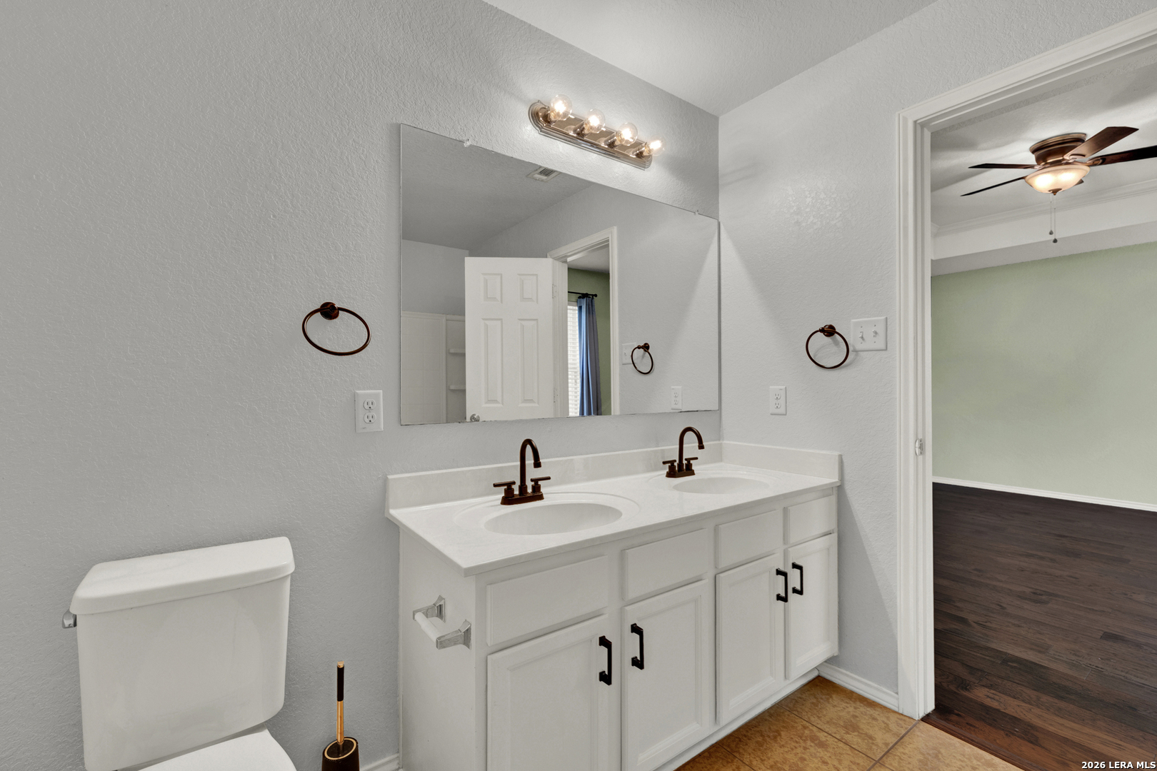 7739 DERBY RUN, Selma, TX 78154