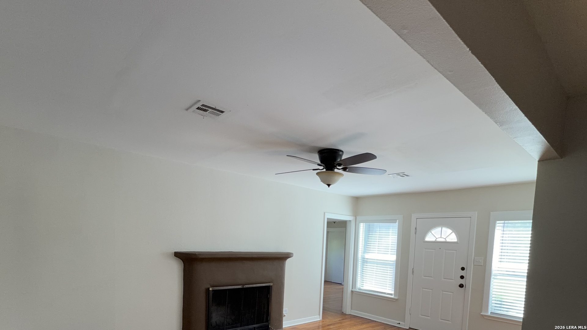 221 BALCONES HEIGHTS RD, Balcones Heights, TX 78201