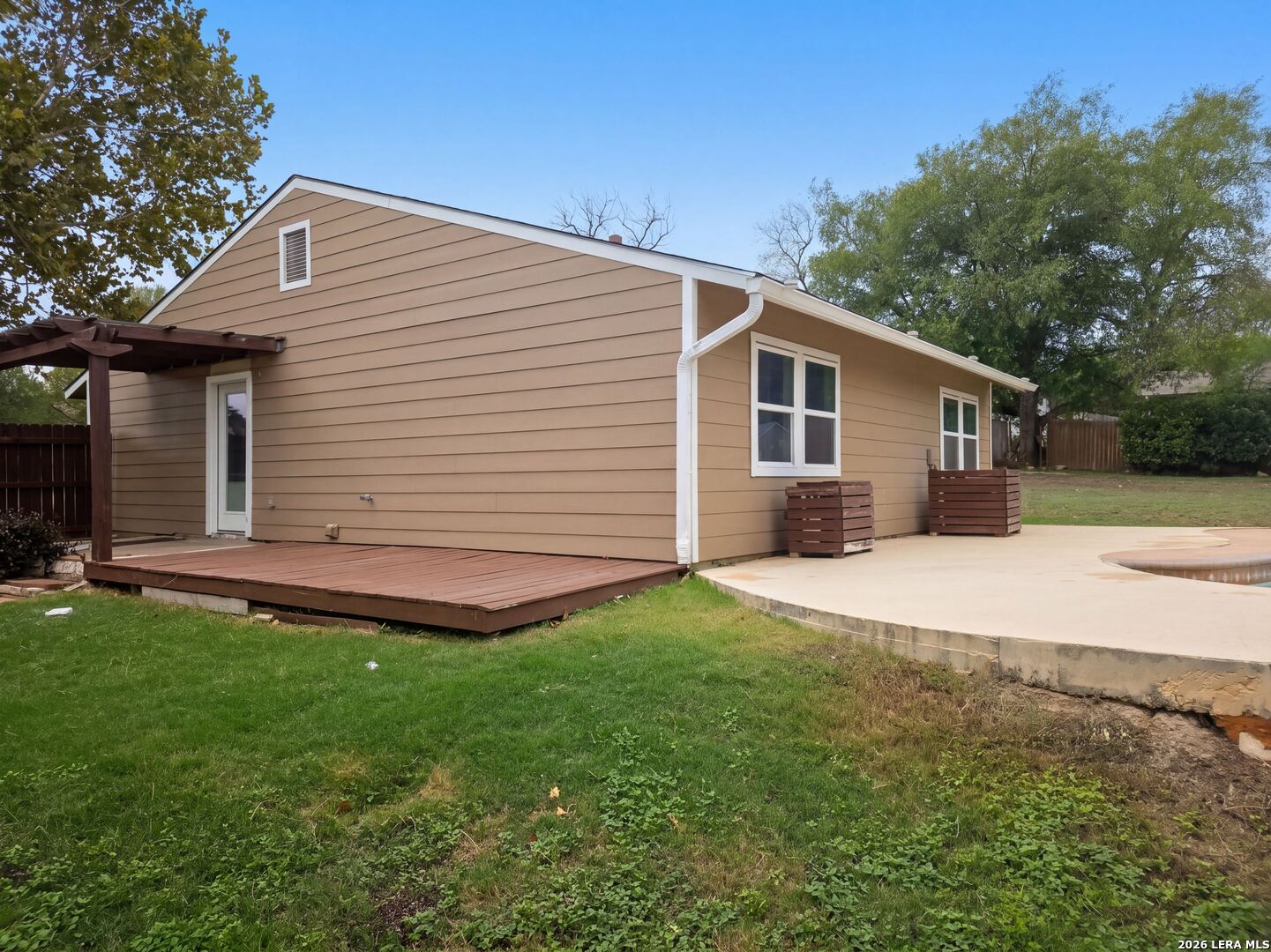 8703 PARK MDWS, Converse, TX 78109