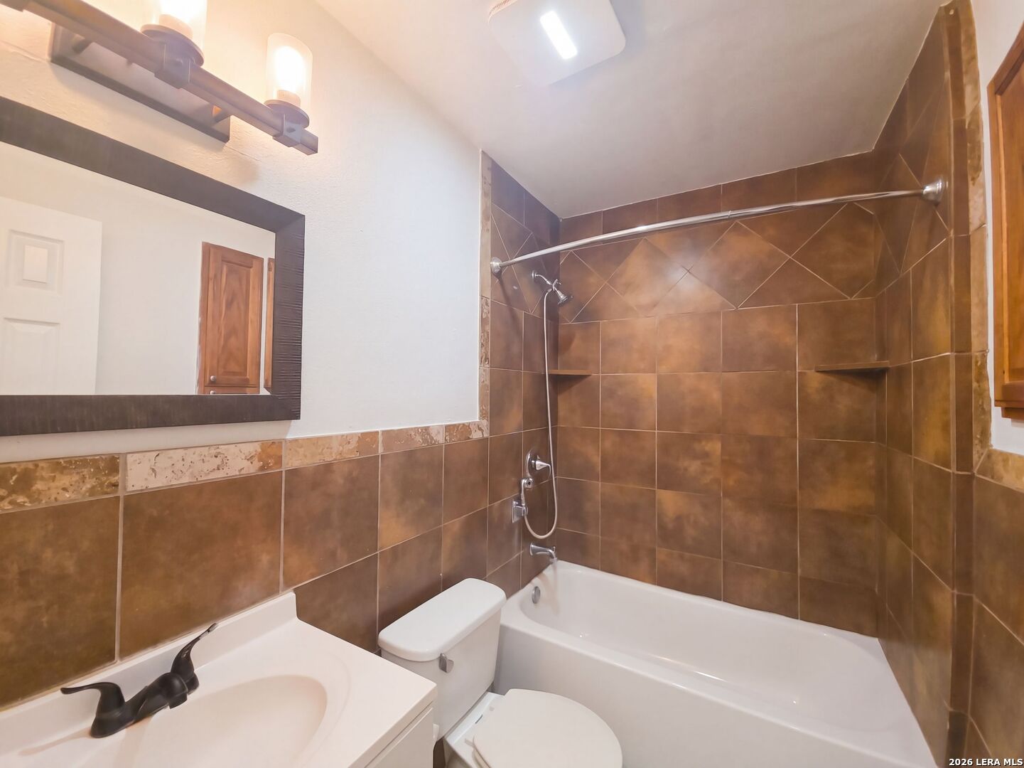 8703 PARK MDWS, Converse, TX 78109