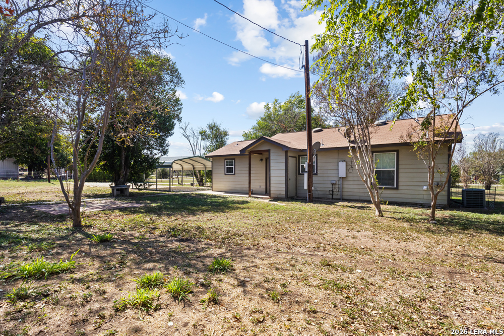 204 County Road 4612, Castroville, TX 78009