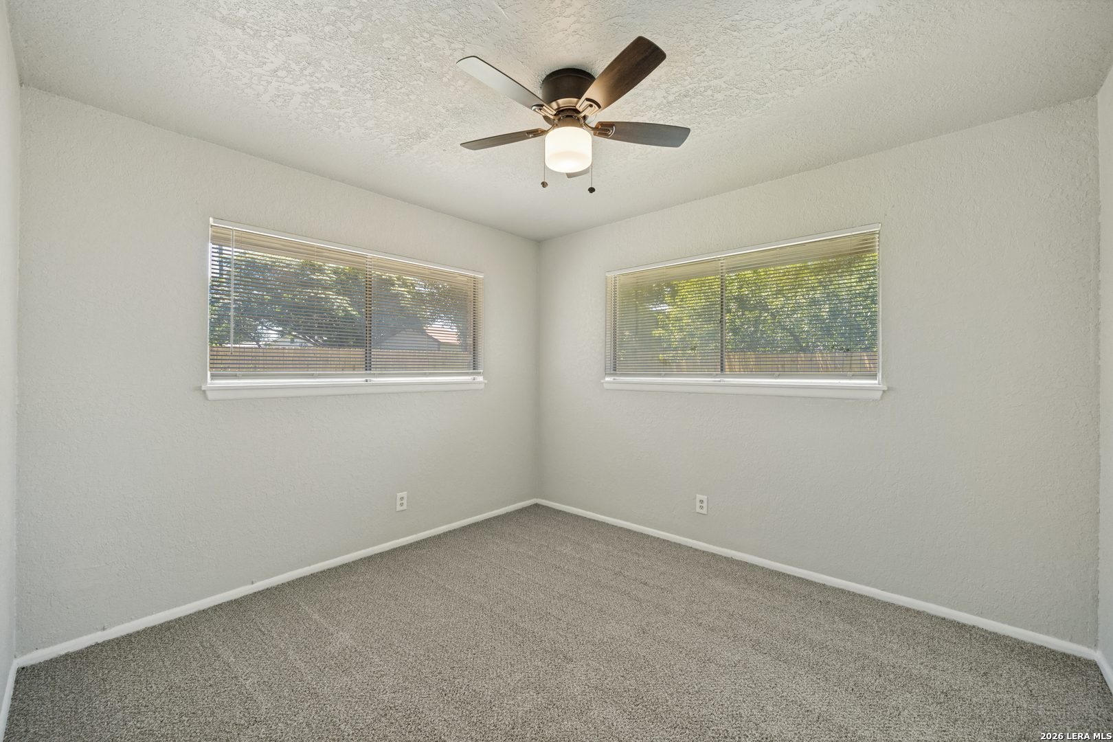 4240 CHESTNUTHILL DR, San Antonio, TX 78218